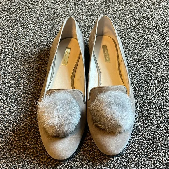 Elegant Gray Suede Women's Loafers with Pom Pom - Picture 1 of 5